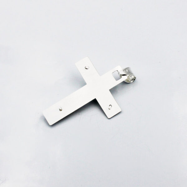 Cruz con cristo en Plata Ley 925