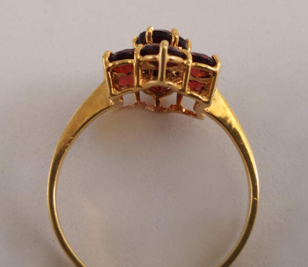 Sortija de Granate en Oro 18 k