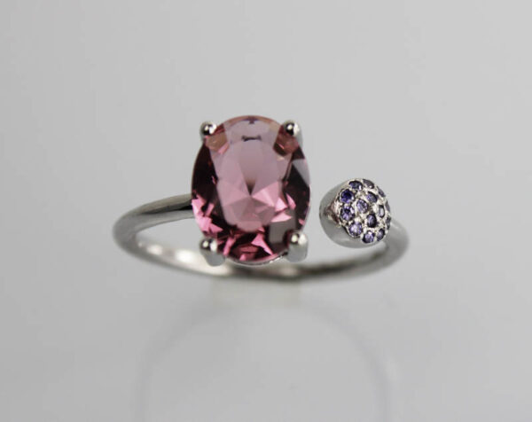 Sortija Rosa De Francia y Circonitas Lilas en Plata