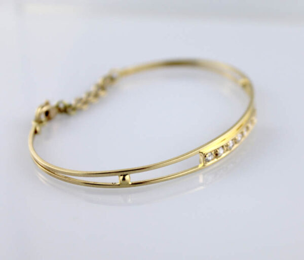 Pulsera Hilo Semirígida Ovalada con Circonitas en Oro - Imagen 3