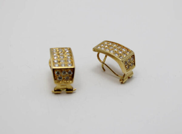Pendientes rectangular con cierre omega en Oro 18kla - Imagen 3