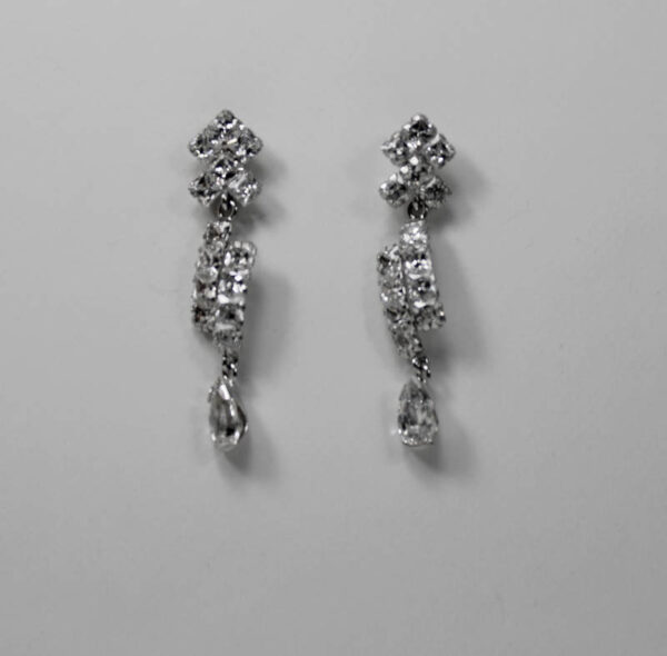 Pendientes largos con Circonitas en Oro Blanco 18k - Imagen 5