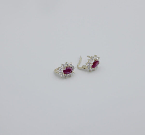 Pendientes de  Rubi y Circonitas en Oro 18kla - Imagen 4