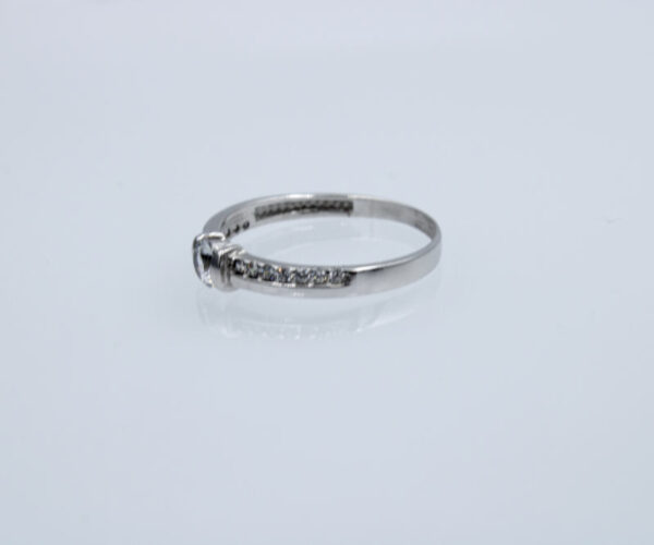 Sortija solitario en Oro Blanco 18k - Imagen 3