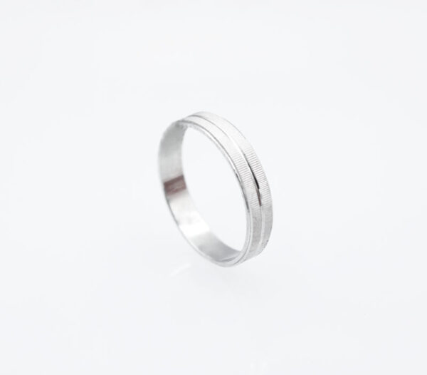 Alianza de Plata labrada Unisex 4 mm