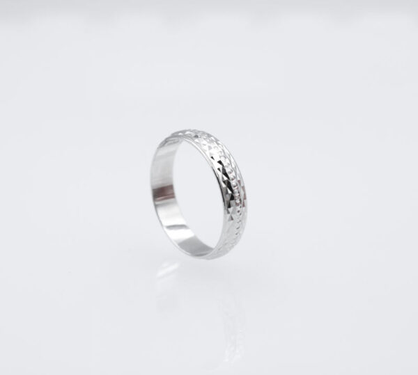 Alianza de Plata Ley Unisex 4 mm Labrada