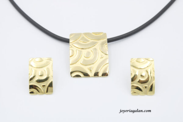 Juego pendient. y gargant. chapado en or. 18k caucho