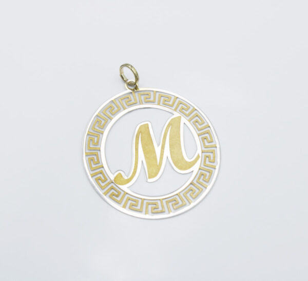 Colgante Letra M en Oro 18k Laser - Imagen 5