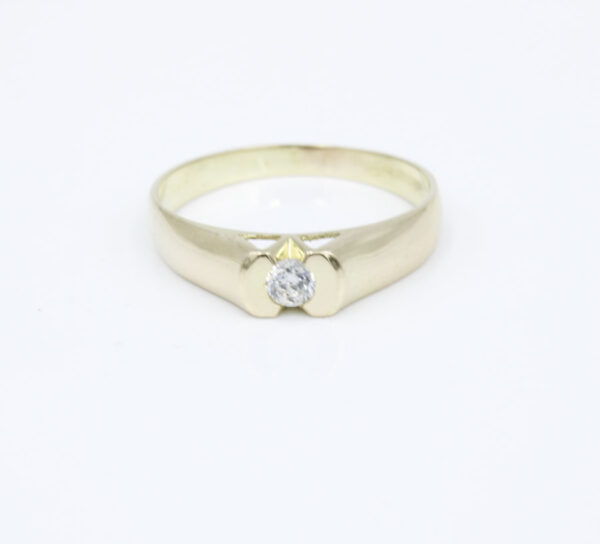 Anillo de Compromiso. Solitario en Oro 18k