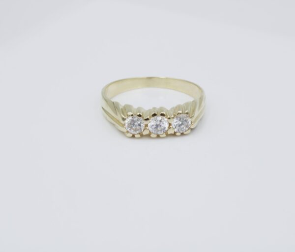 Sortija modelo Tresillo para hombre en Oro 18 k