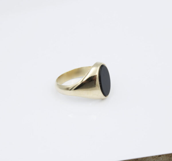 Sello Piedra Onix en Oro 18 k