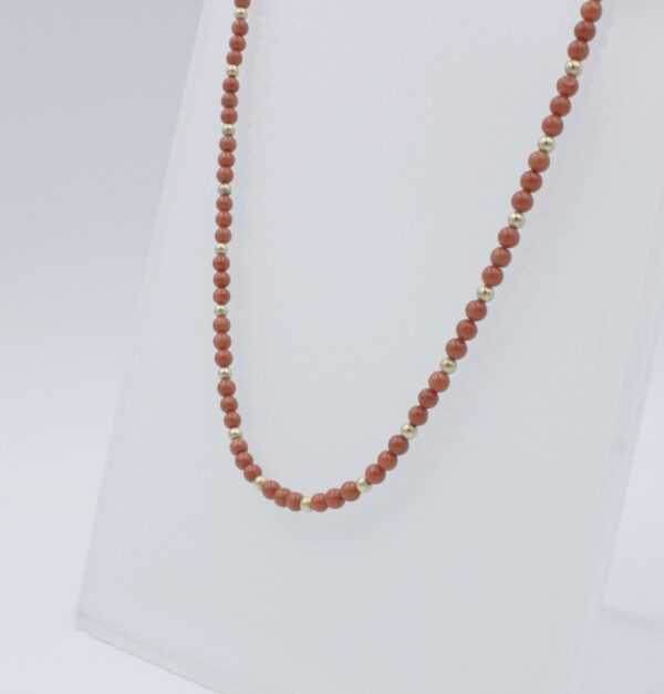 Collar de Oro 18k y Corales - Imagen 4