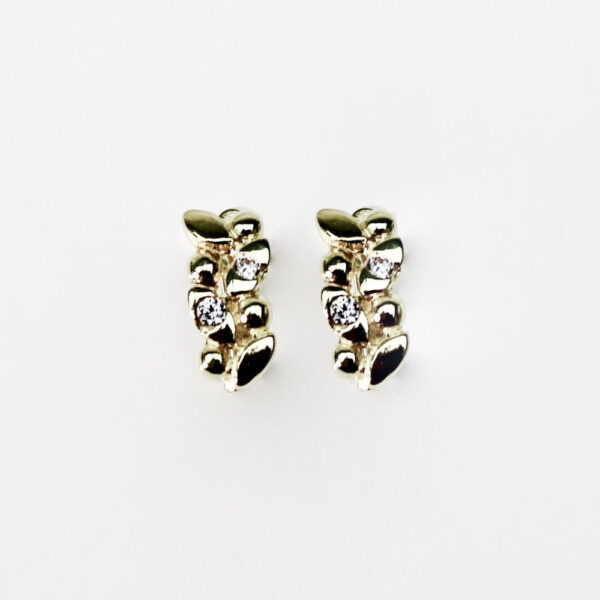 Pendientes hoja con circonitas en Oro 18k