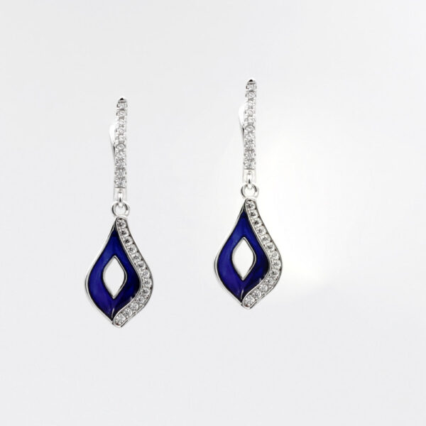 Pendientes largos esmaltados color azul con circonitas en Plata ley