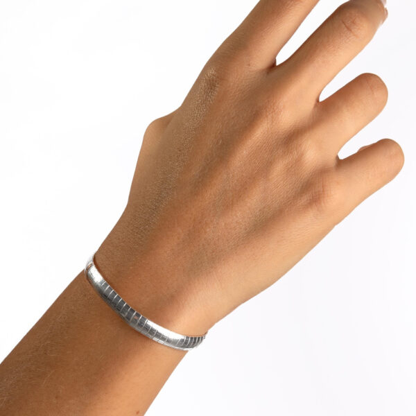 Pulsera Vidal&Vidal. X2677116 Plateada semirígida