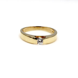 Sortija modelo Solitario en Oro 18 k y Circonita
