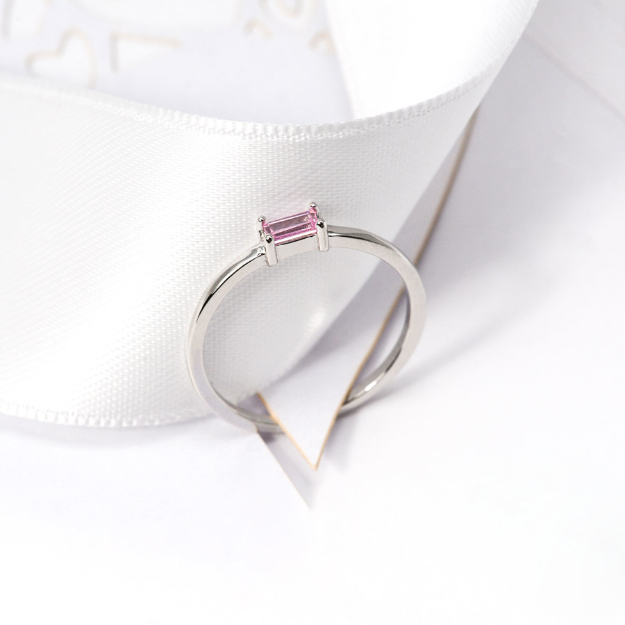 Anillo Circonita Rosa en Plata Ley rodiada