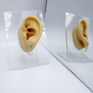 Pendientes forma de gota calada largos en Plata ley y Circonita