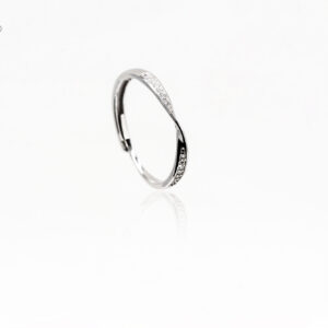Anillo Plata ley rodiada y Piedras Circonitas